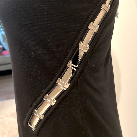 Express Strapless Dress - Picture 2 of 8